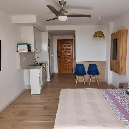 Levante 24 Estudio Naturista Primera Linea Apartment