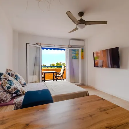 Levante 24 Estudio Naturista Primera Linea Apartment *